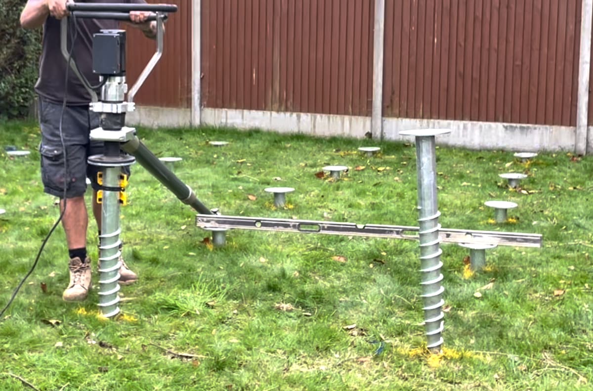 Ground screw installation